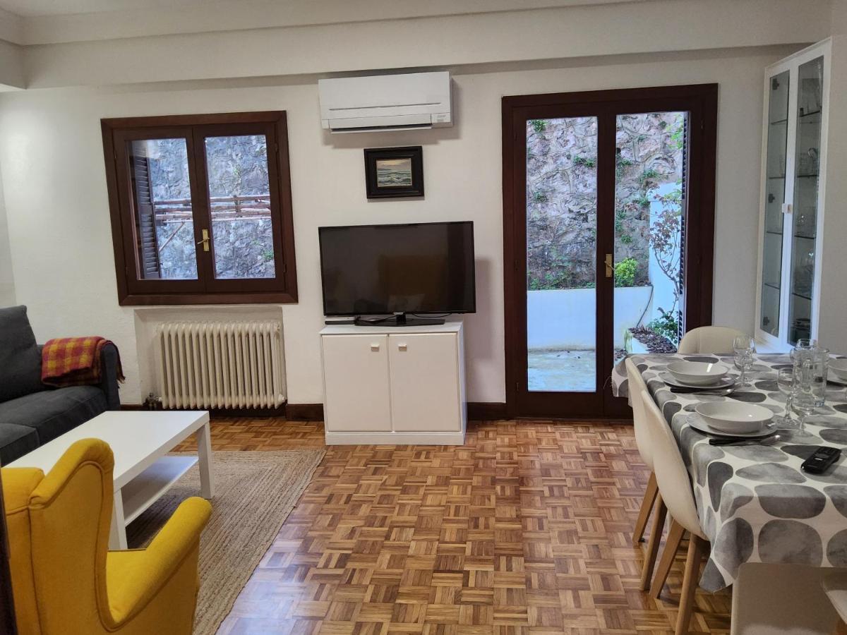 Easo Terrace Free Private Parking And Air Conditioning Apartamento